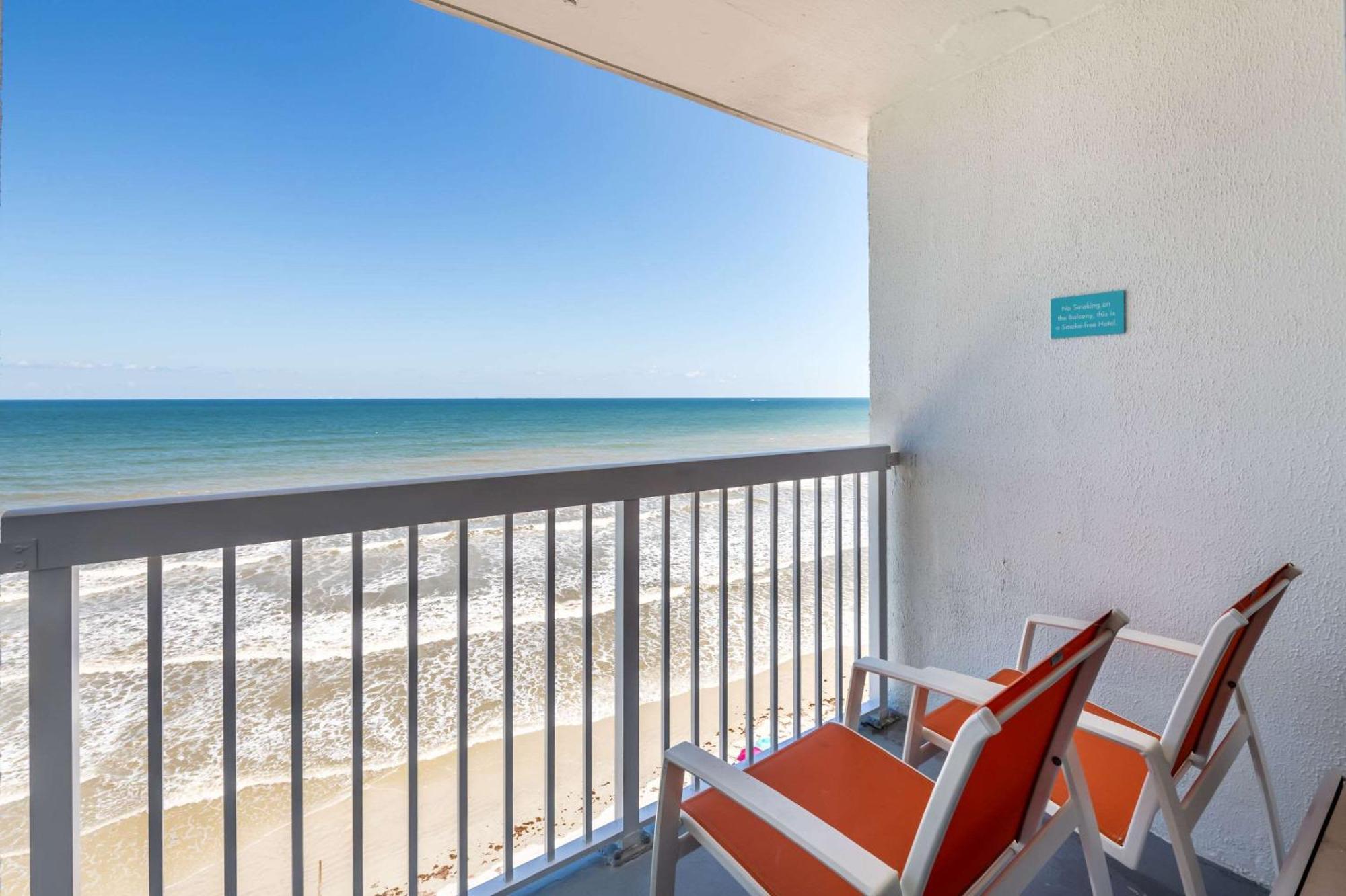 Comfort Inn & Suites Daytona Beach Oceanfront Exterior foto