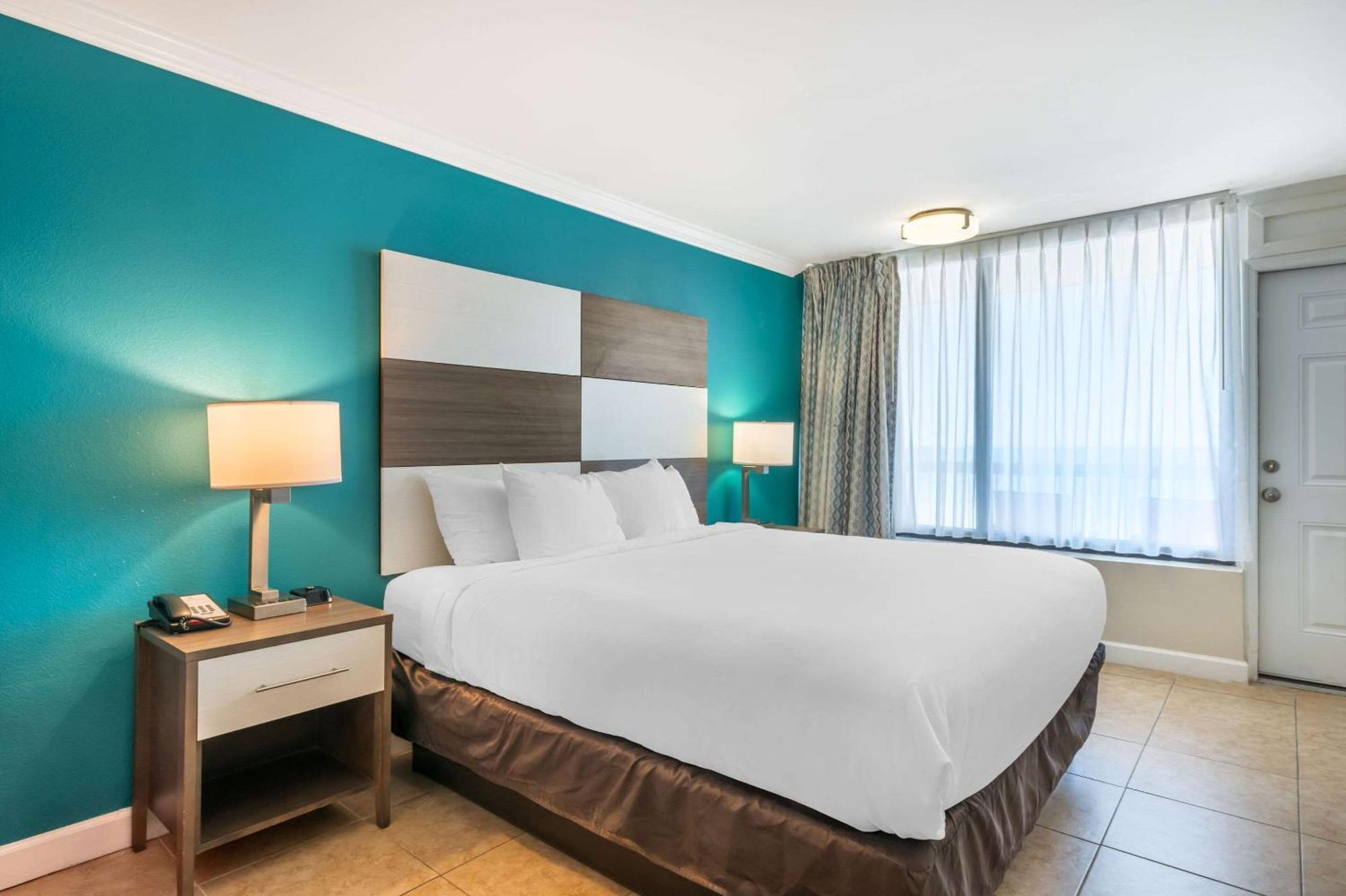 Comfort Inn & Suites Daytona Beach Oceanfront Exterior foto